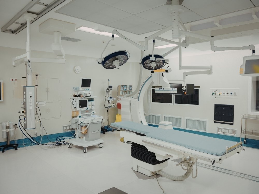 Medo de precisar operar? Entenda quando a cirurgia realmente é indicada Dra Sarah Beirith